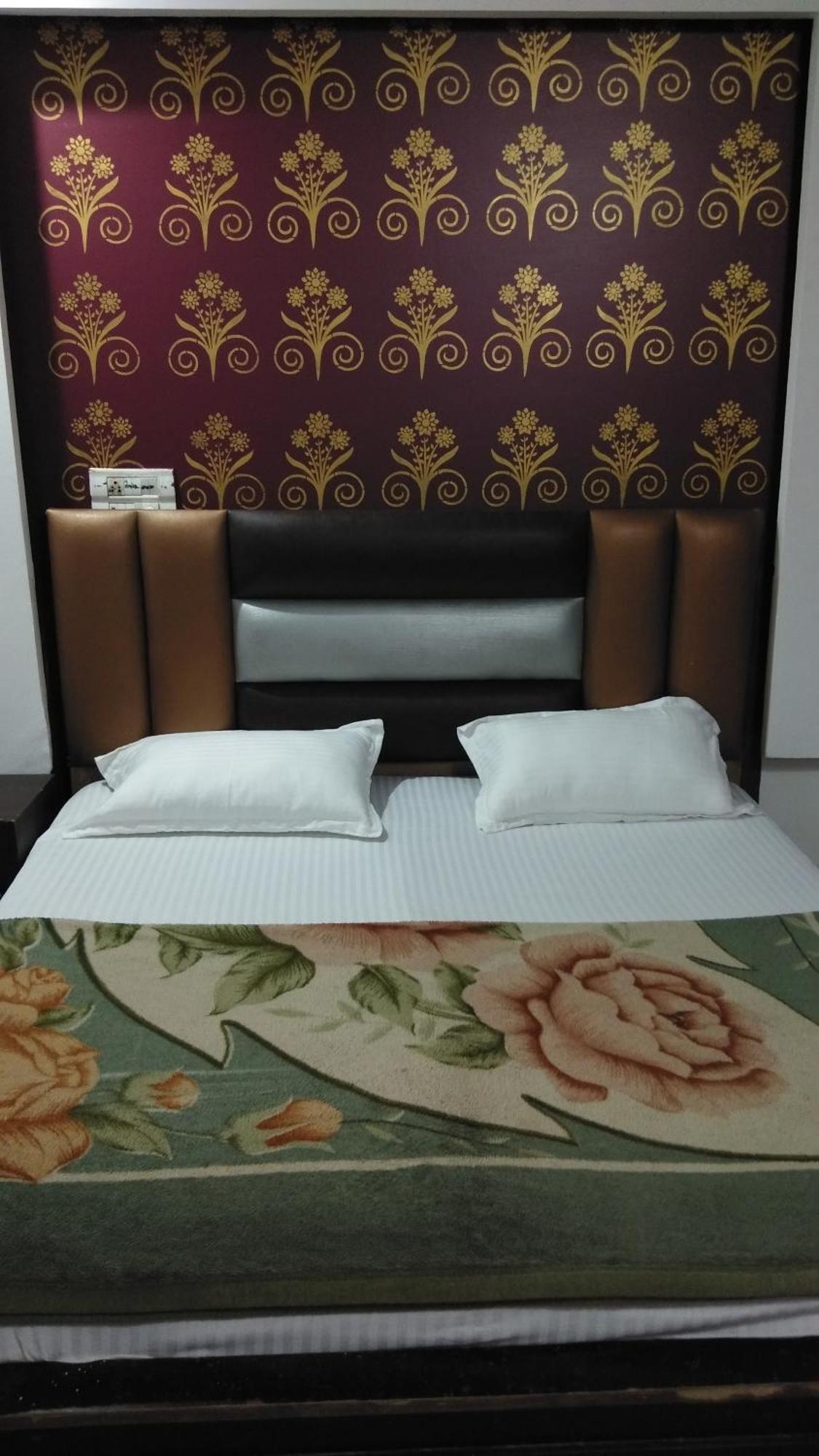 Hotel Euro International New Delhi Ngoại thất bức ảnh
