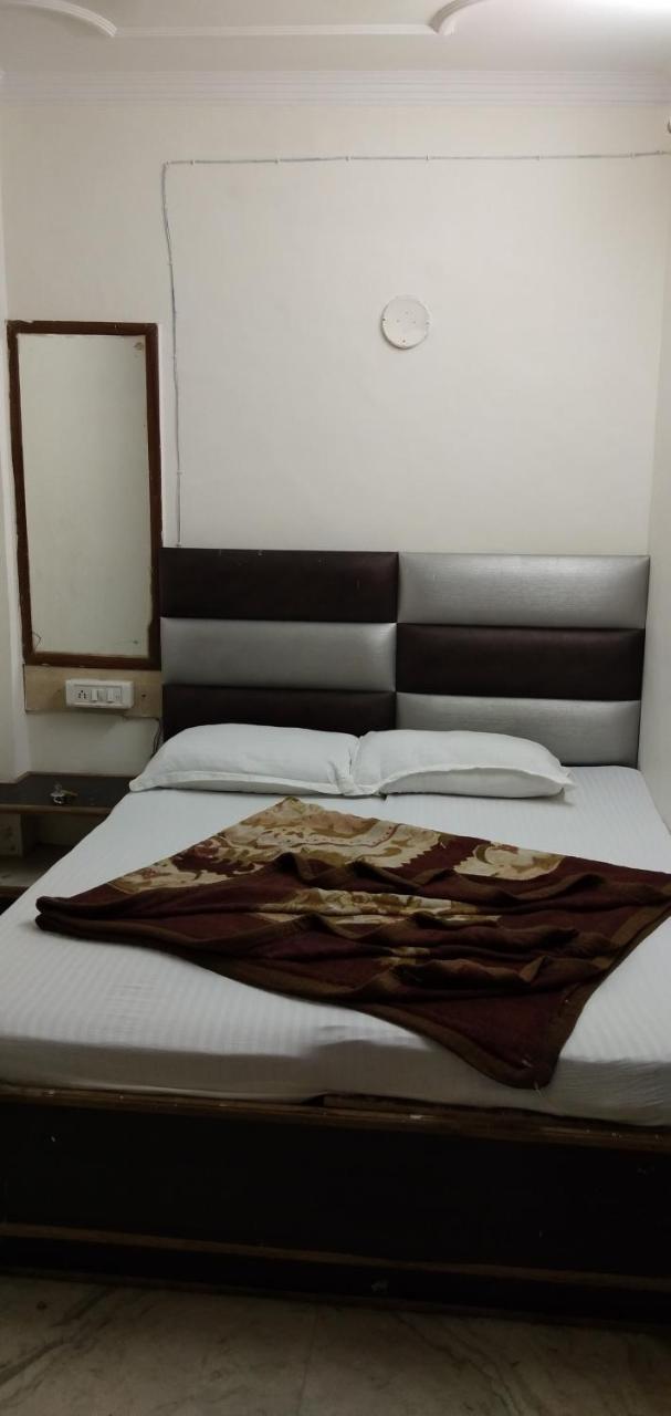 Hotel Euro International New Delhi Ngoại thất bức ảnh